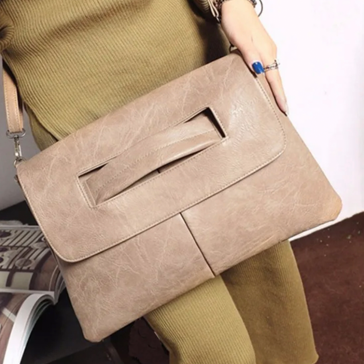 Envelope Handbag - Beige